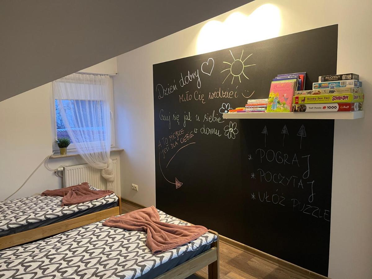 Apartament Rodzinny Ostrowiec Sw Ostrowiec Świetokrzyski Exterior foto