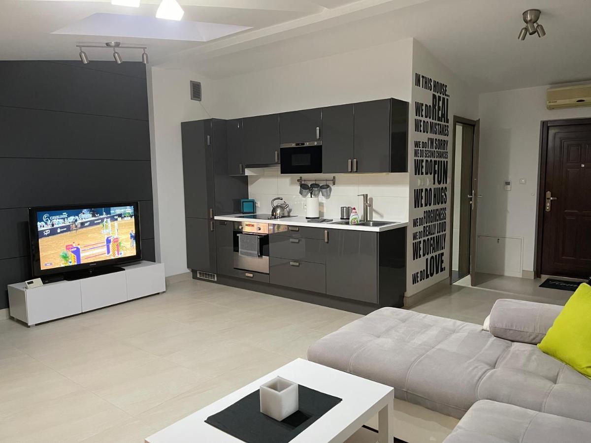 Apartament Rodzinny Ostrowiec Sw Ostrowiec Świetokrzyski Exterior foto