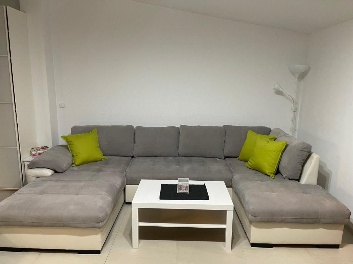 Apartament Rodzinny Ostrowiec Sw Ostrowiec Świetokrzyski Exterior foto